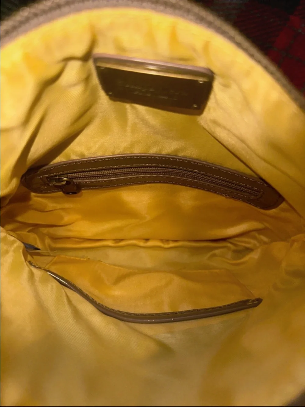 Simply Vera Vera Wang compact wristlet